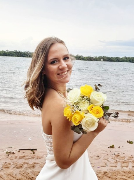 Mariana de Carvalho Biloria Comisso